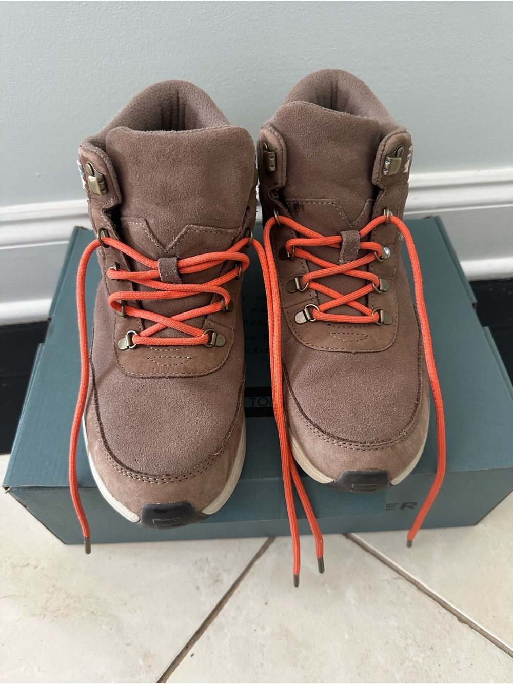 Women’s Toms Cascada Waterproof Taupe Boots
